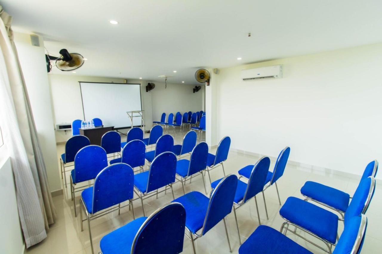 Kizhake Chālakudi Miracle Residency酒店 外观 照片
